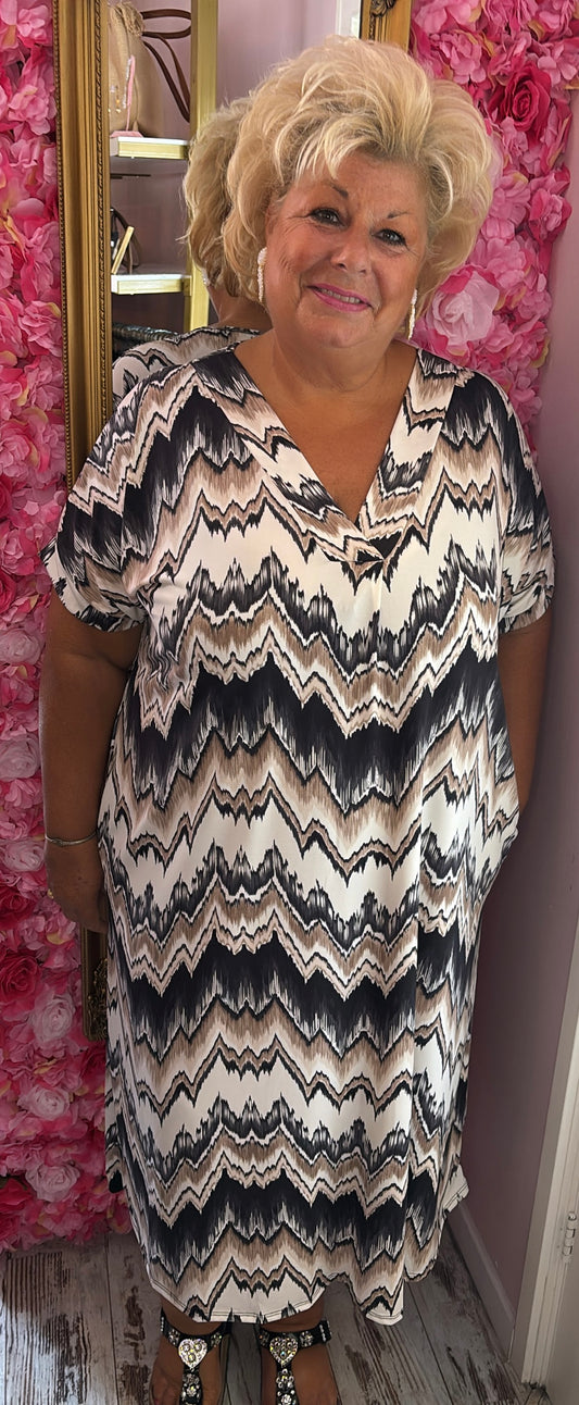 Jurk Best Miss Brown Plus Size 48 t/m 54-56