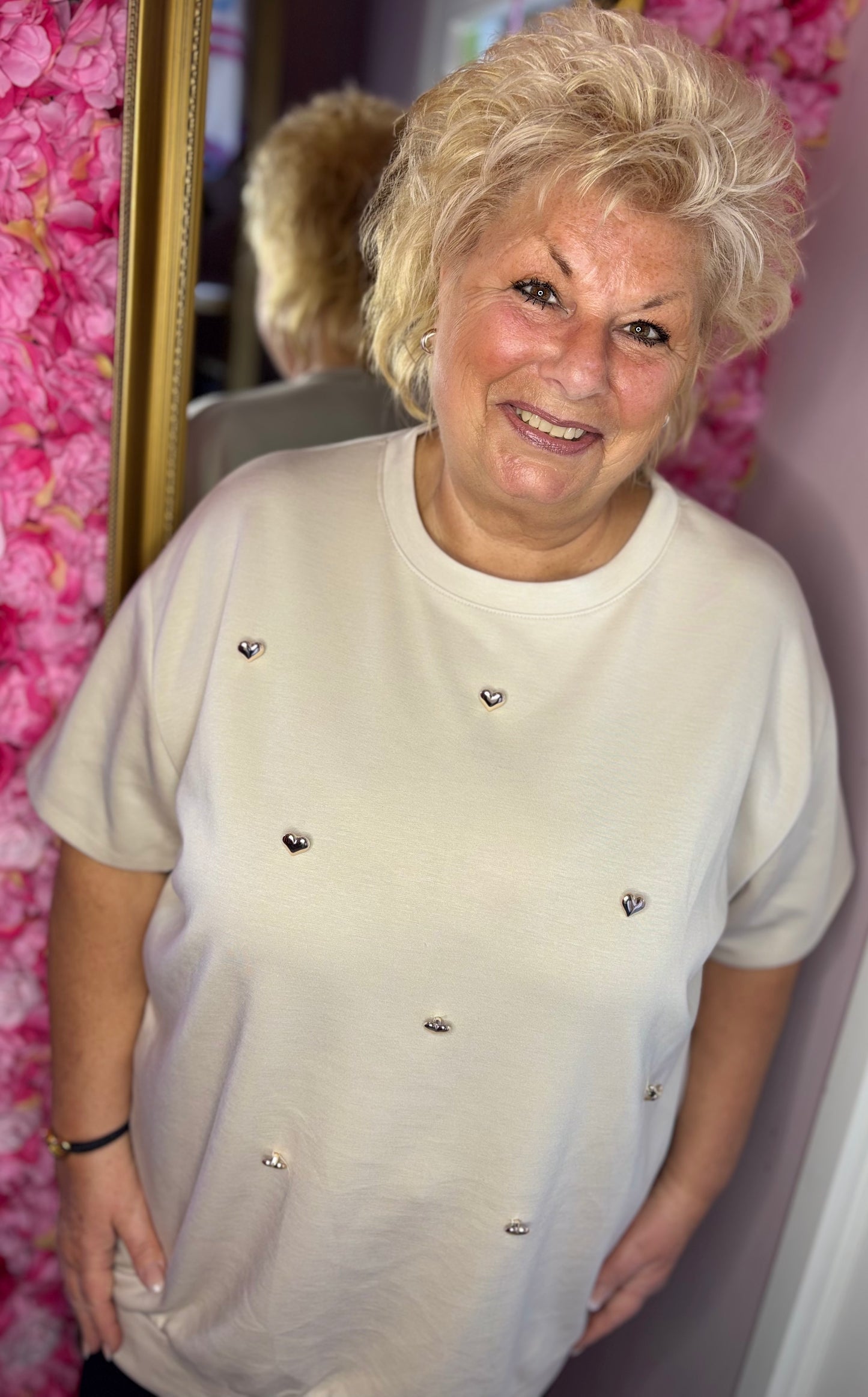 T-shirt Heart Beige Plus Size Maat 48 t/m 54