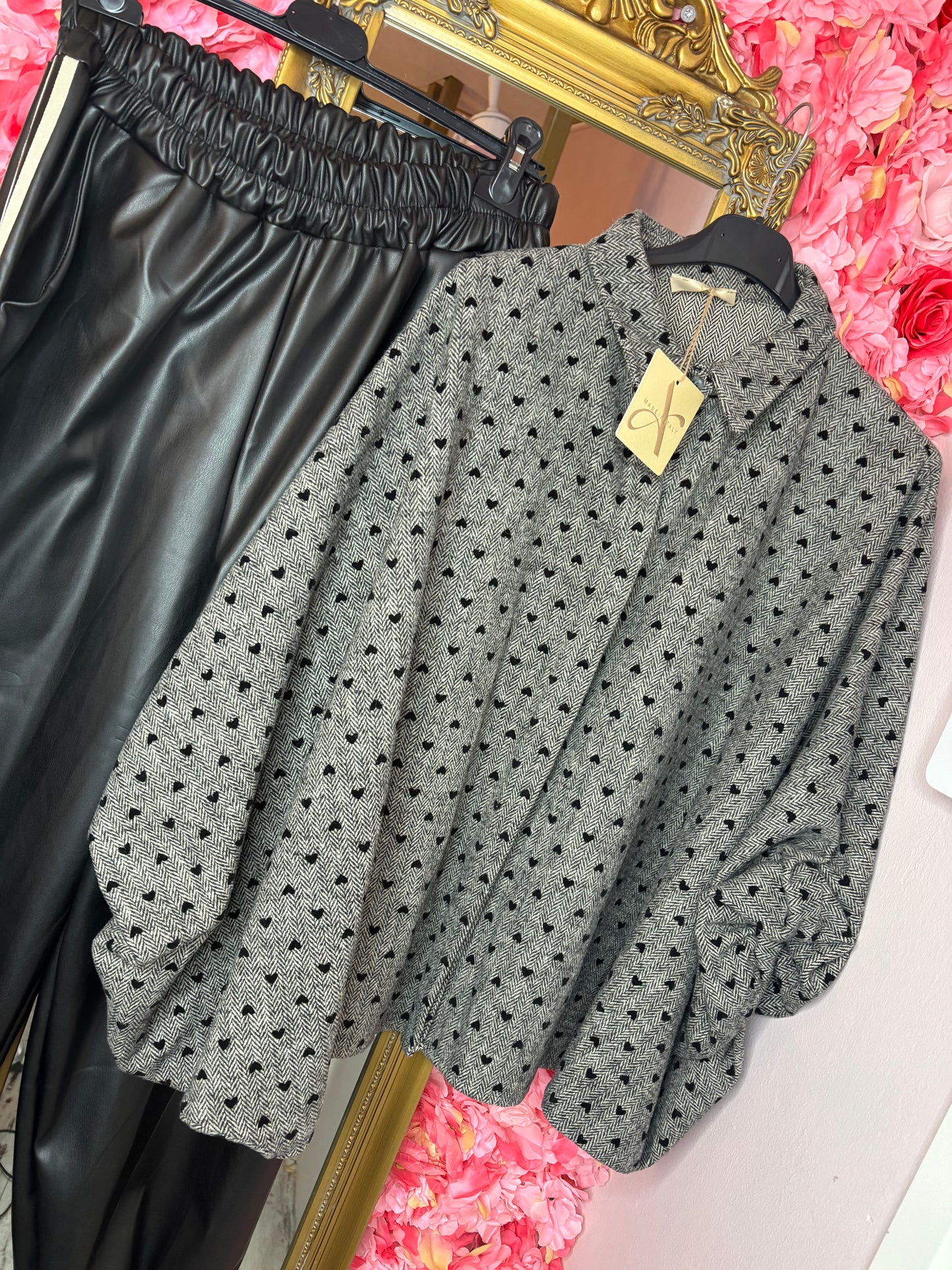 Blouse Butterfly Love Zwart Plus Size Maat 44 t/m 48-50
