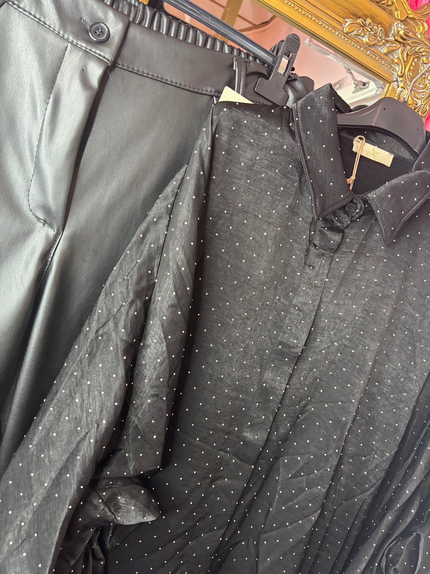 Blouse Shine Butty Zwart Plus Size Maat 44 t/m 48-50