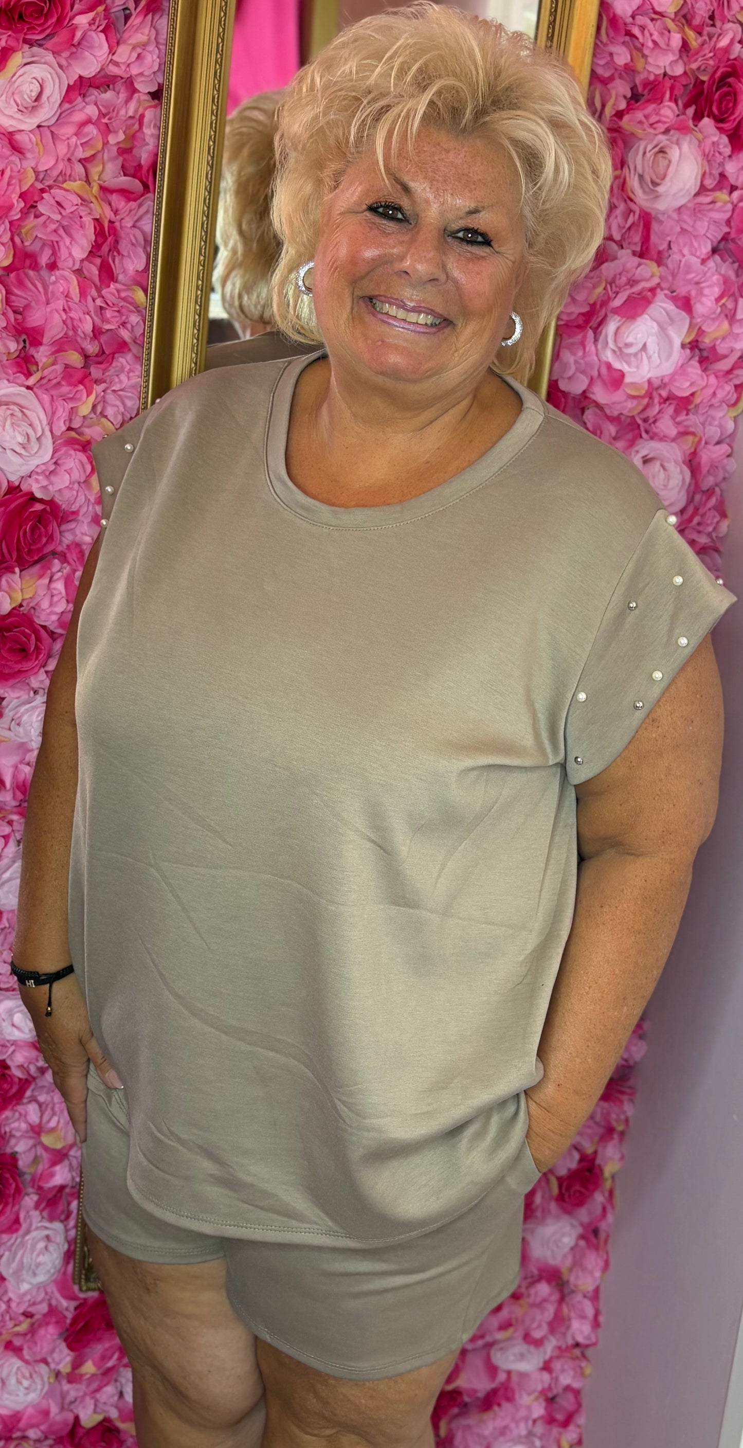 Comfy Set Parel Korte Broek Taupe Plus Size maat 48 t/m 54