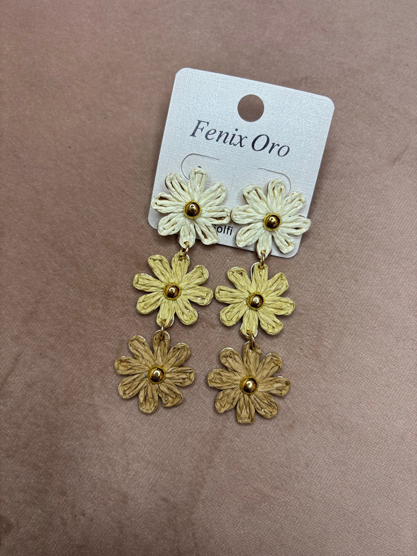 Oorbel Flower Beige