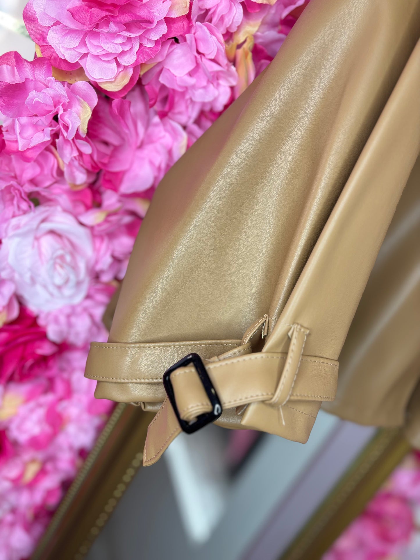 Leather Look Jas Chanel Camel Plus Size Maat 44 t/m 52