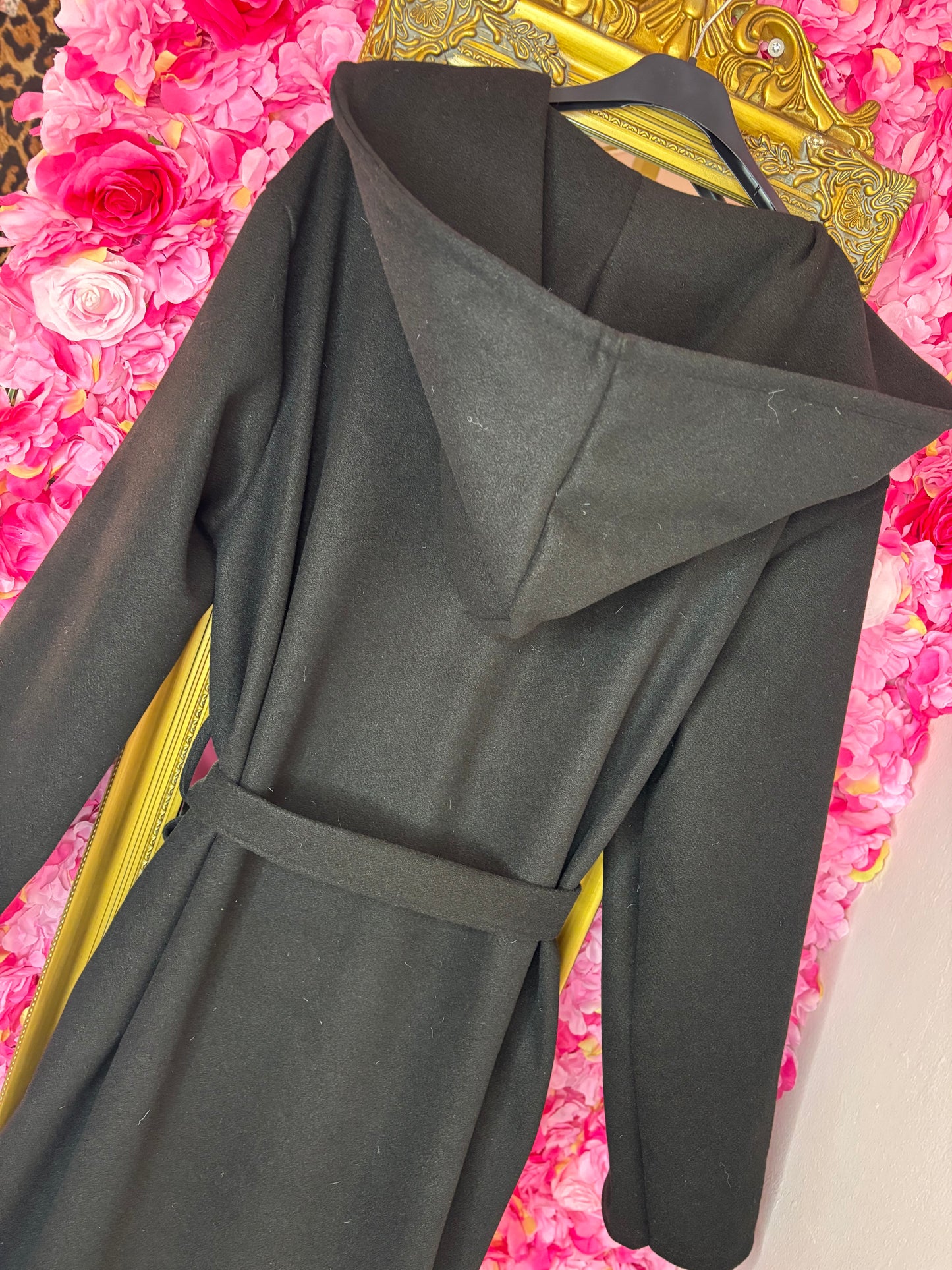 Trenchcoat met Capuchon Zwart Plus Size Maat 44 t/m 52 (dicht)