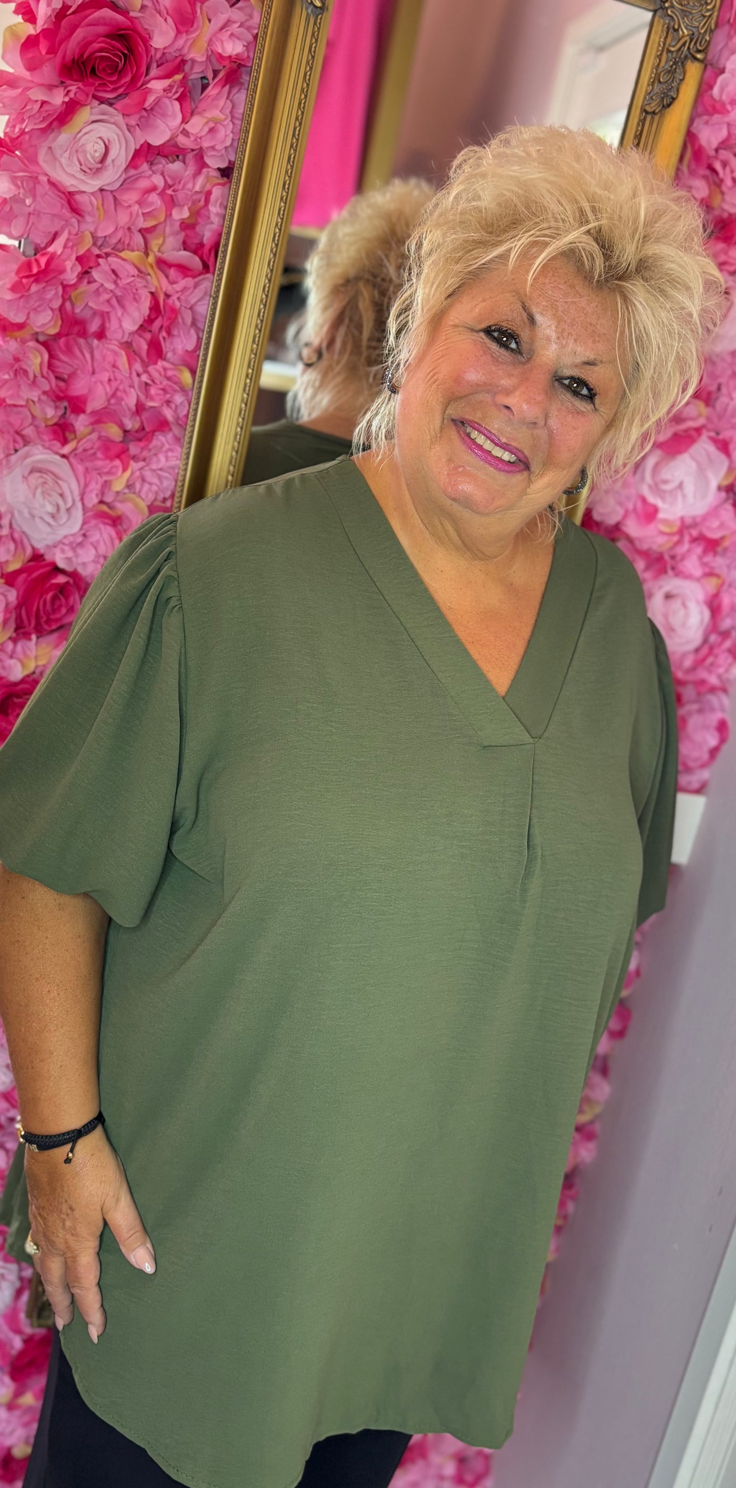 Blouse Pof Mouw Leger Groen Plus Size maat 48 t/m 54