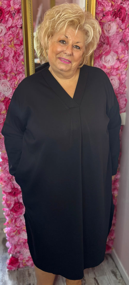 Sweaterdress Molly Zwart Plus Size 50 t/m 58