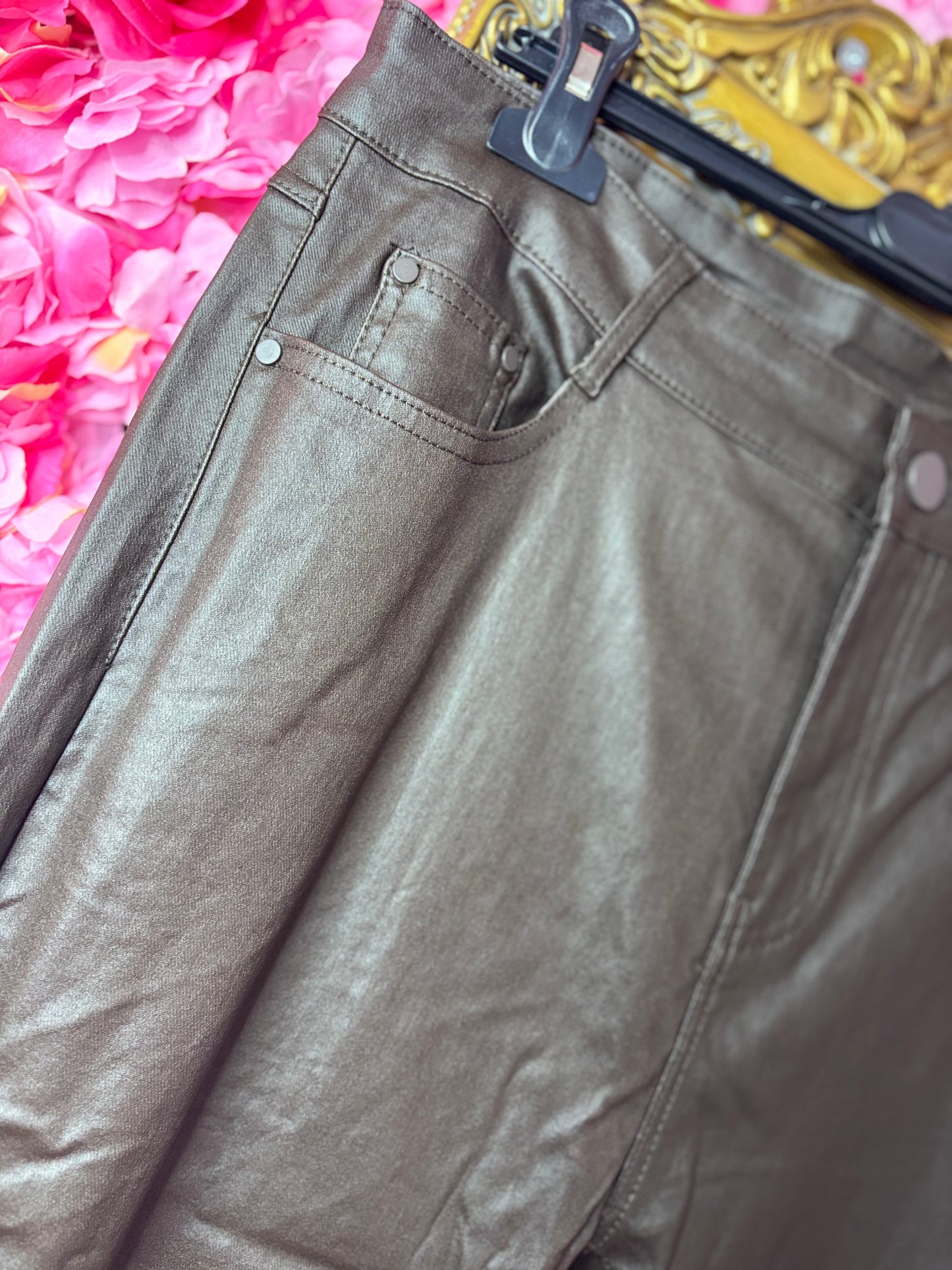 Broek Leather Look Bruin Maat 44 t/m 54