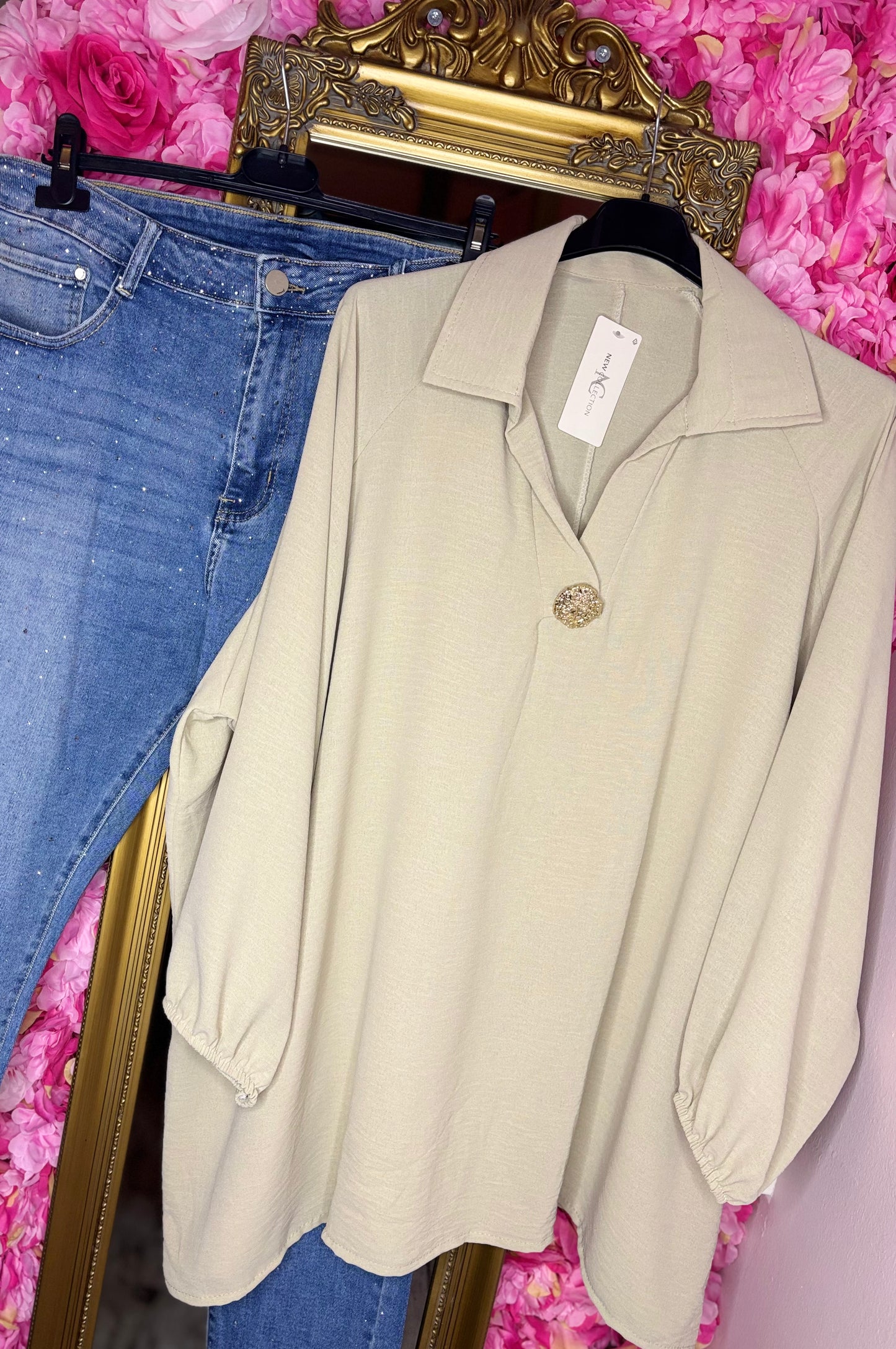 Blouse Golden Button Beige Plus Size maat 48 t/m 54-56