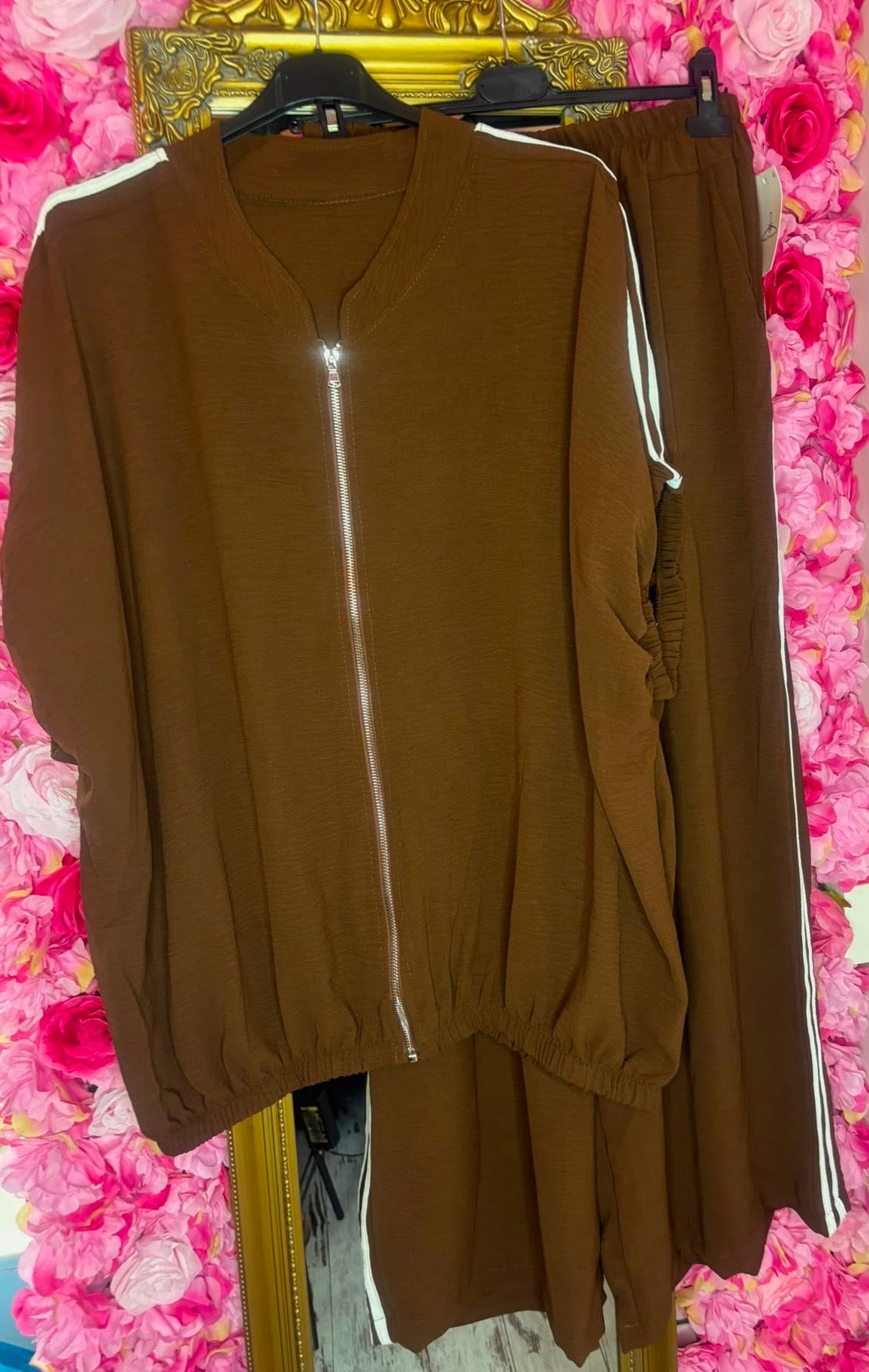 Set Sporty Bruin Plus Size maat 48 t/m 54