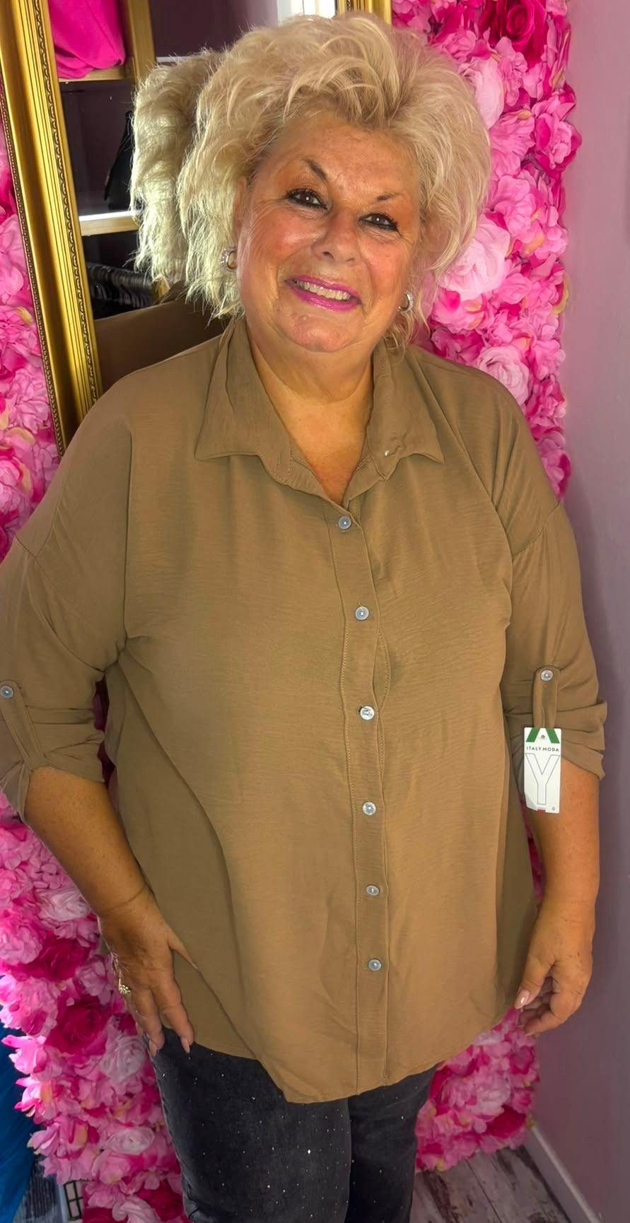 Blouse Doorknoop Camel Plus Size Maat 44 t/m 50