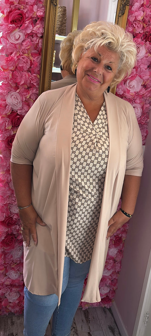 Vest Korte Mouw Travel Beige  Plus size Maat 48 t/m 56