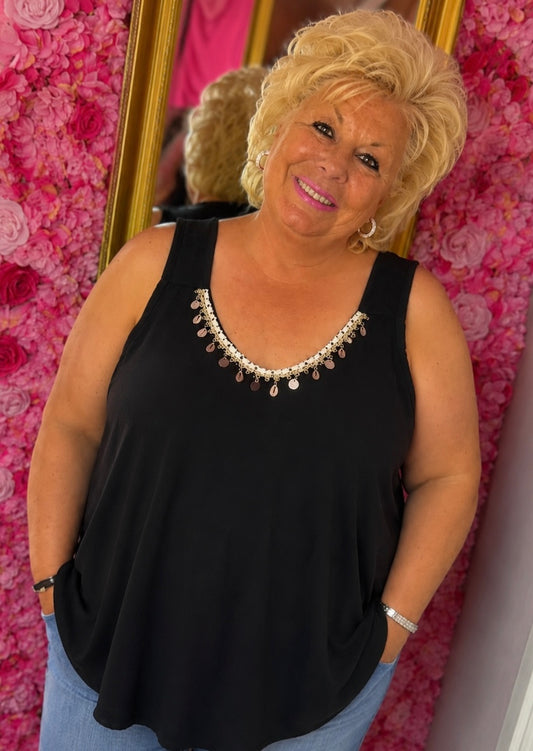 Top Beachy Zwart Plus Size Maat 46 t/m 54
