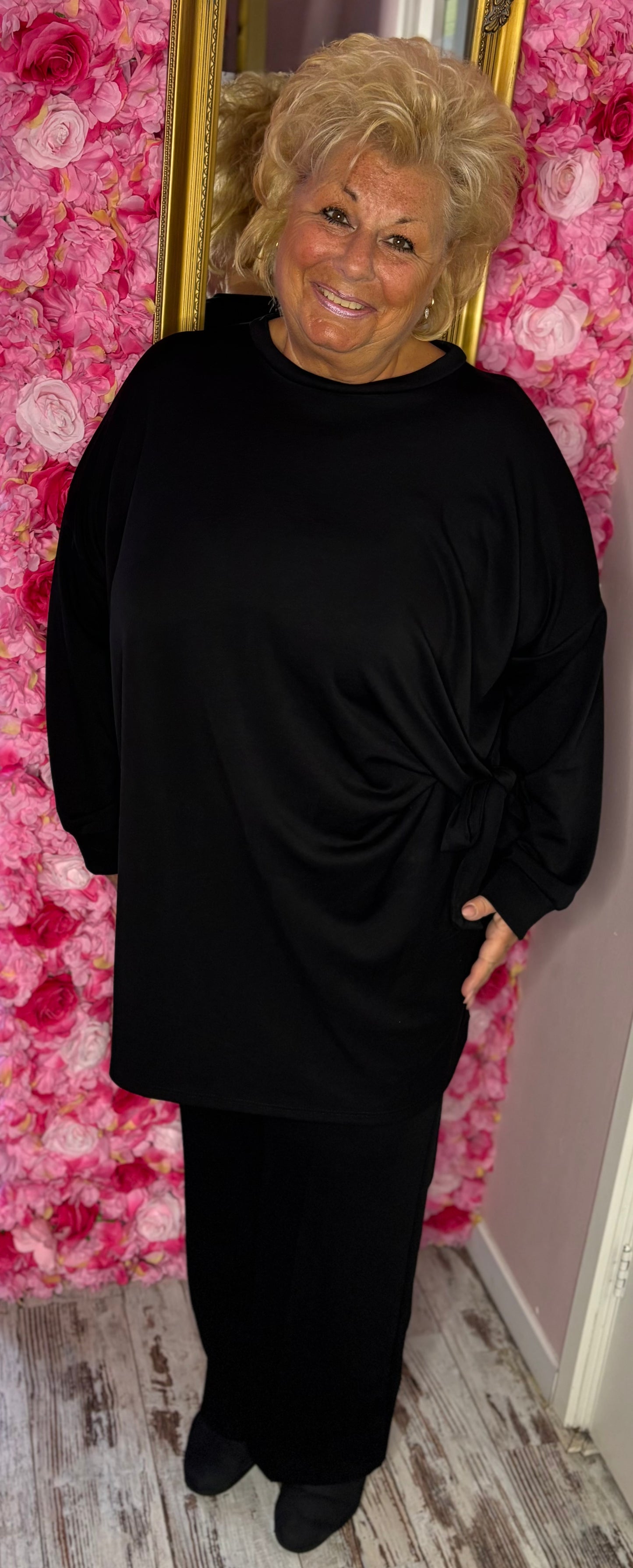 Comfy Set Bowy Zwart Plus Size maat 50 t/m 58