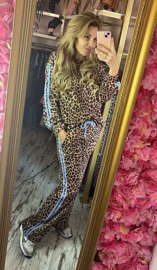 Comfy Set Panter Stripe Licht Blauw tot maat 42