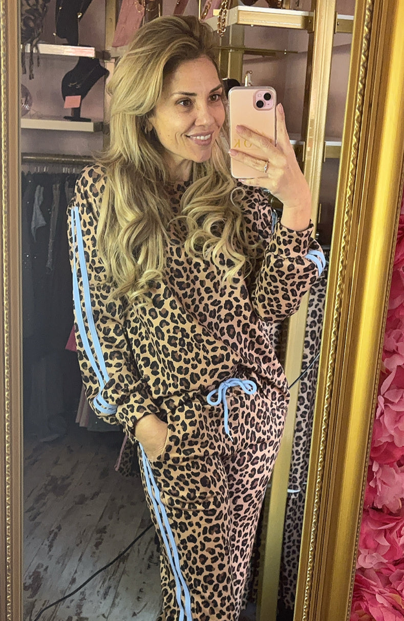 Comfy Set Panter Stripe Licht Blauw tot maat 42