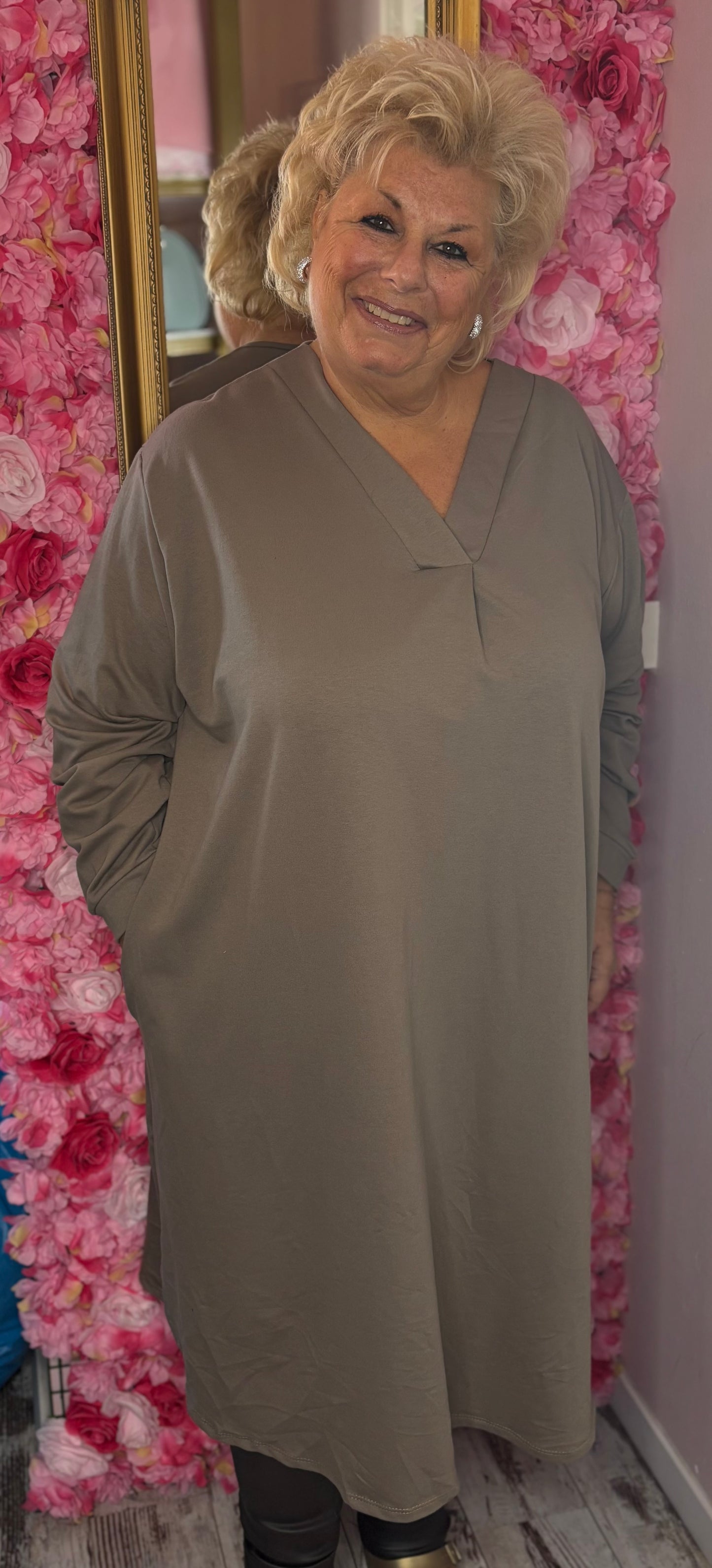 Jurk Basic Katoen Taupe Plus Size Maat 50 t/m 56