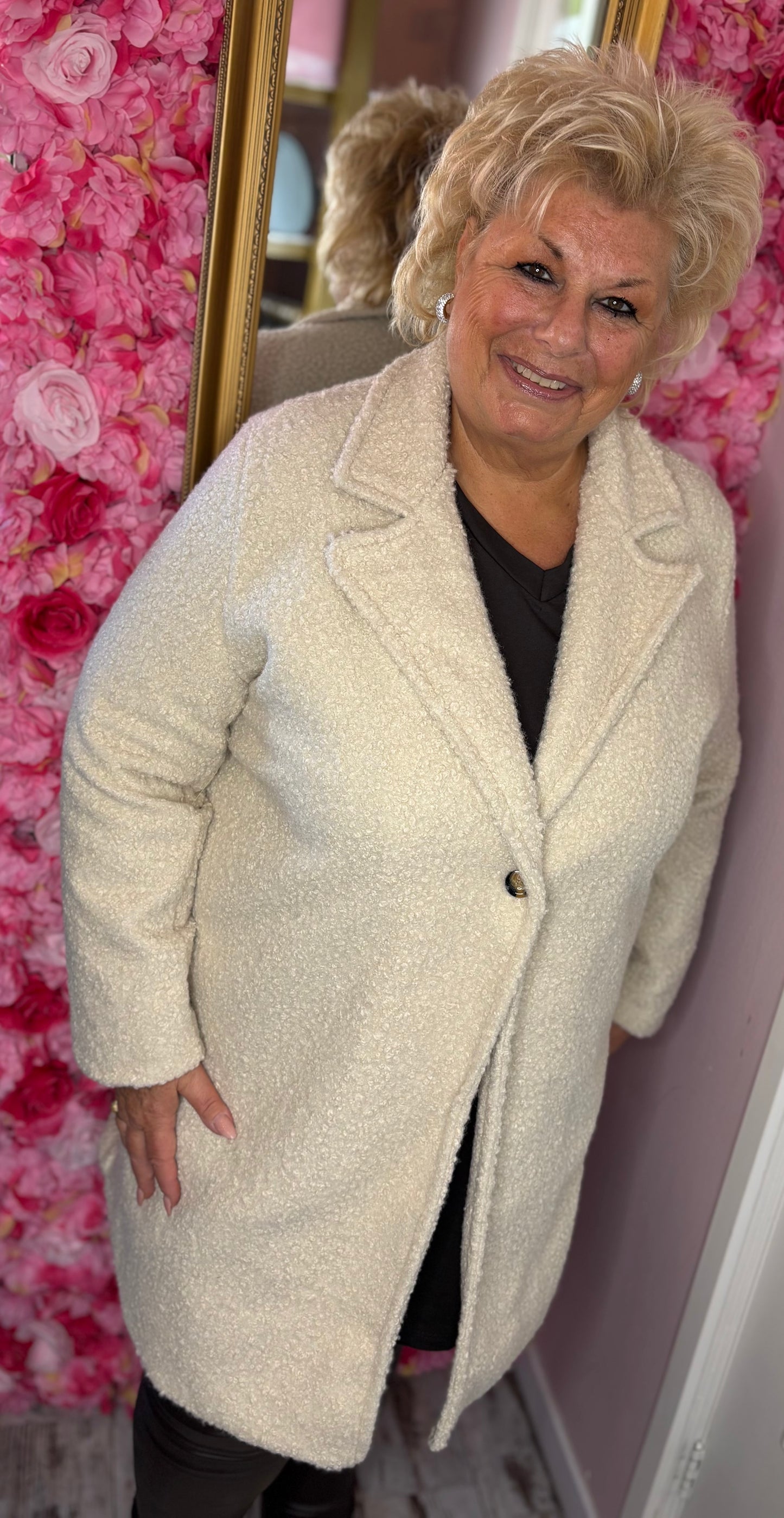 Tussenjas Boucle Creme Plus Size maat 48 t/m 54
