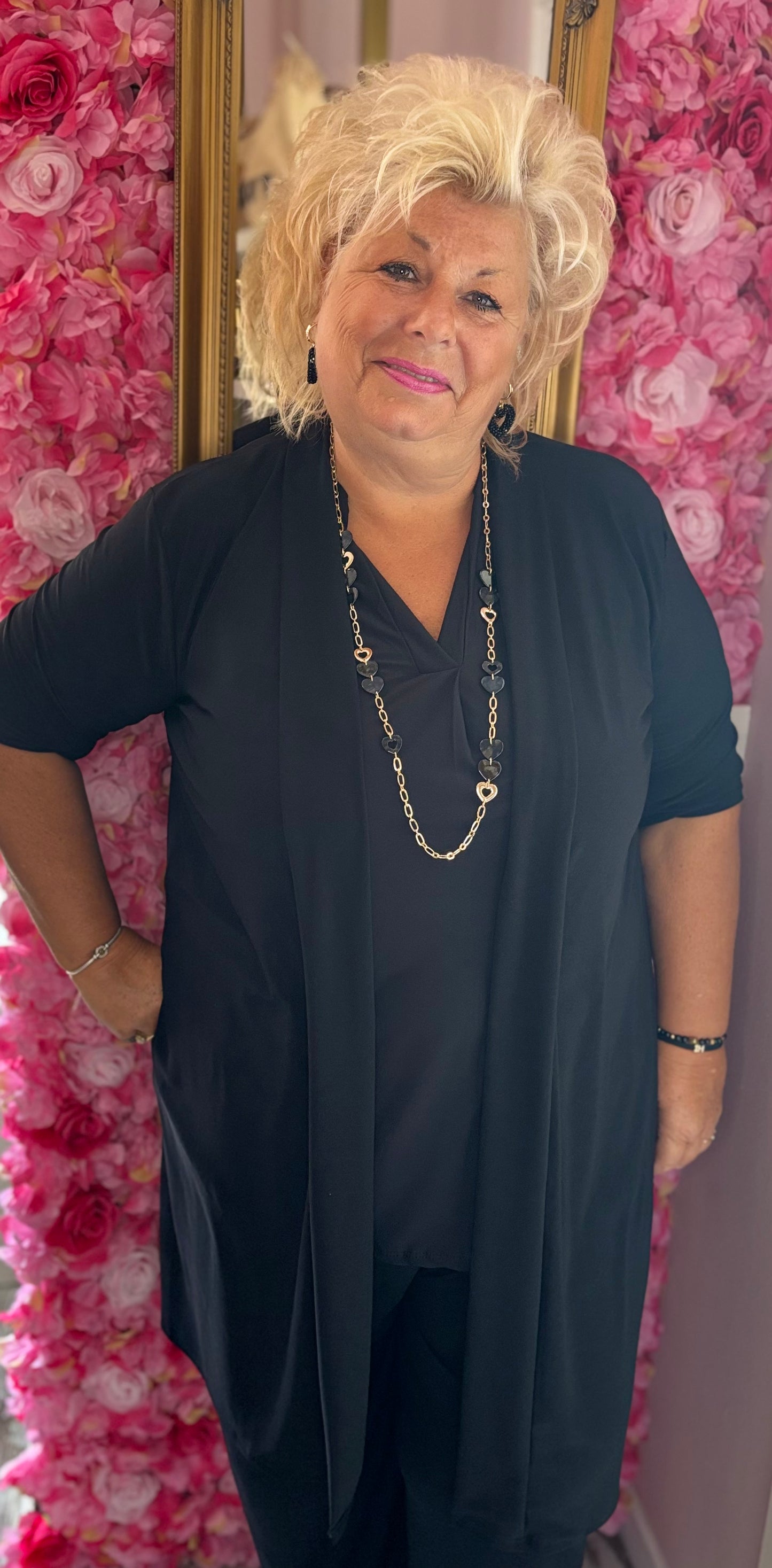 T-shirt Favo Zwart Plus Size Maat 46 t/m 54