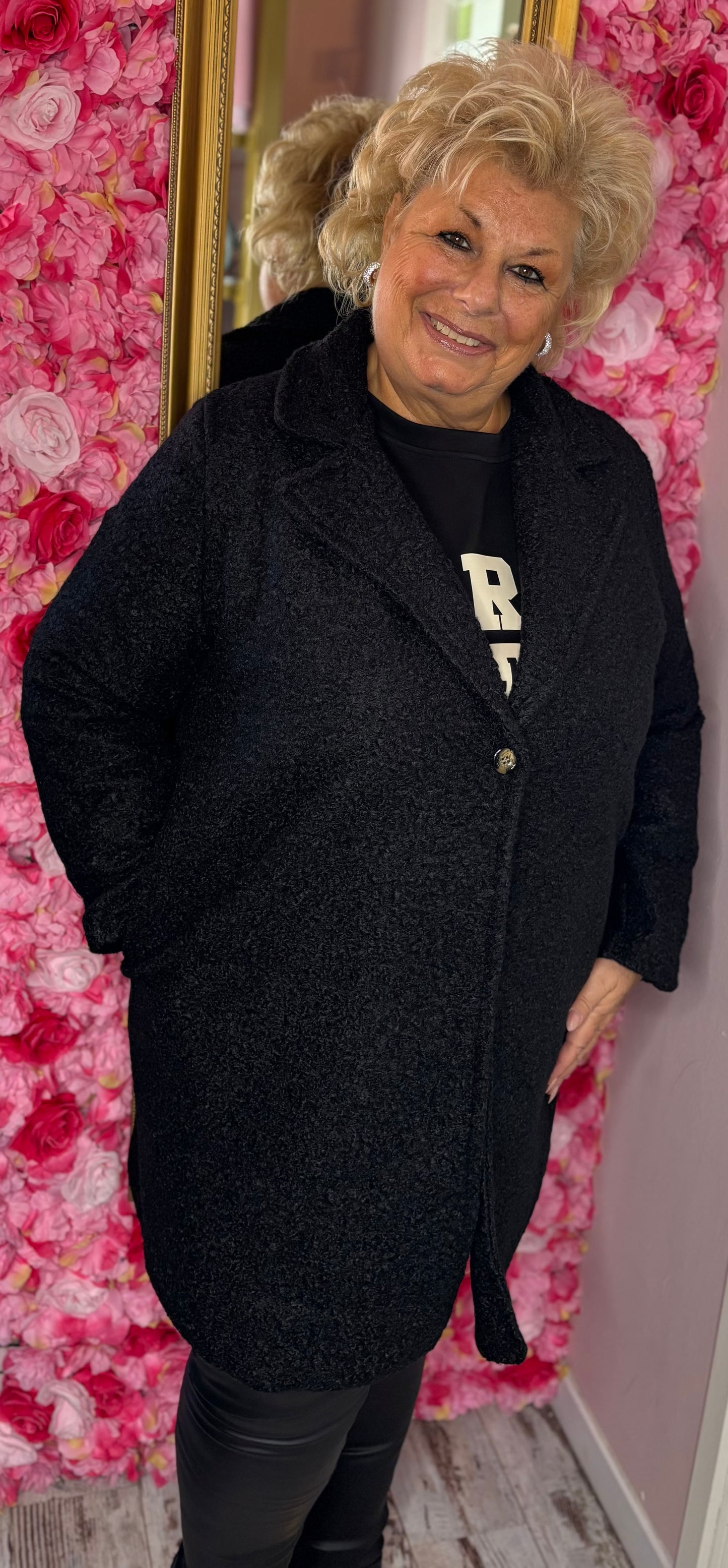 Tussenjas Boucle Zwart Plus Size maat 48 t/m 54