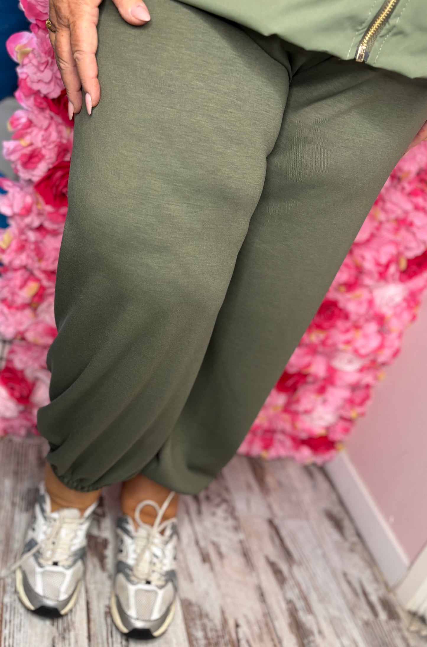 Broek Comfy Pof Leger Groen Plus Size Maat 48 t/m 54