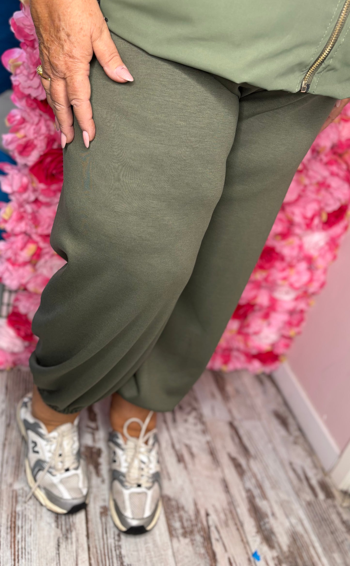 Broek Comfy Pof Leger Groen Plus Size Maat 48 t/m 54