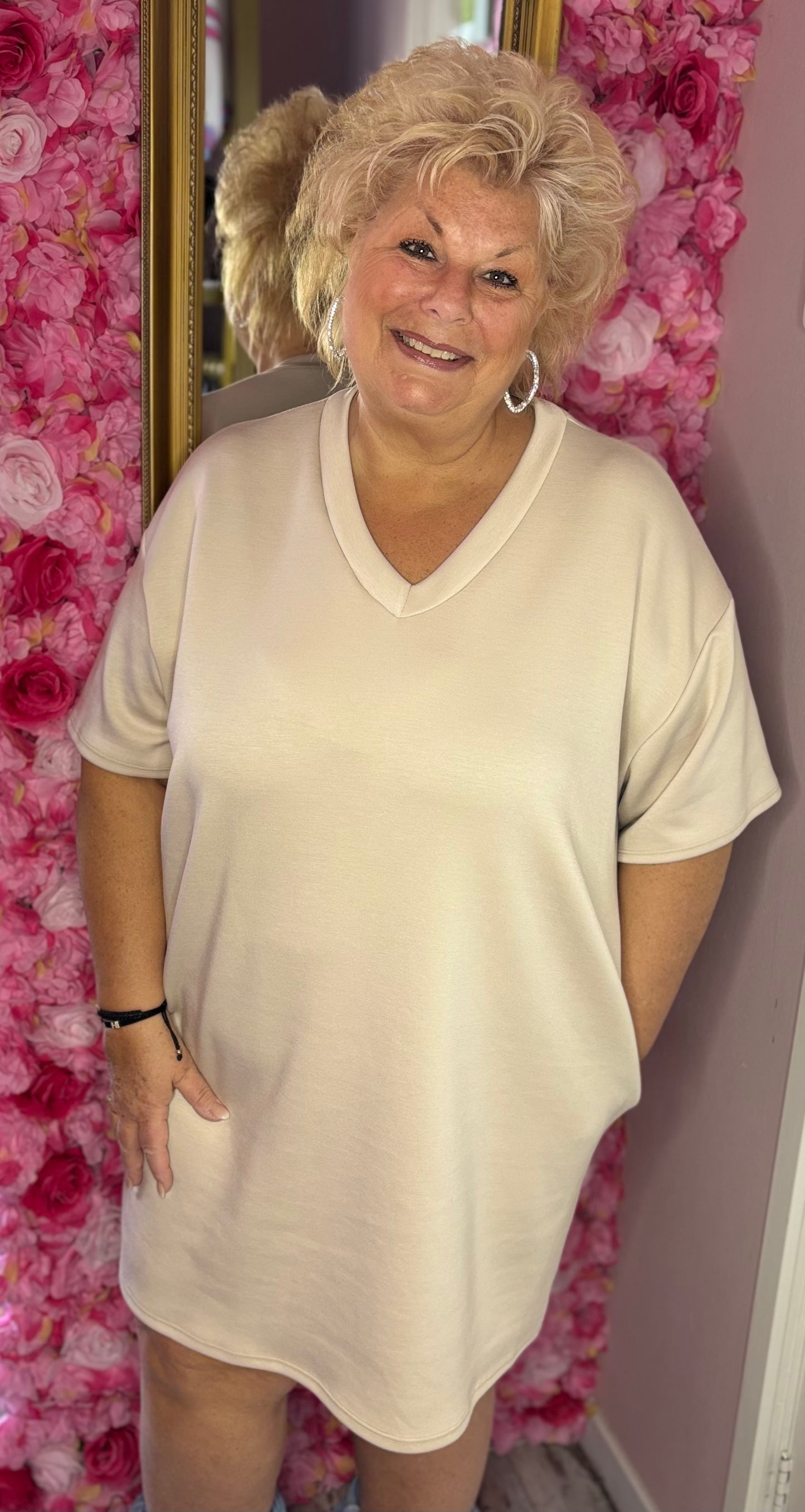 Lang T-shirt/T-shirt Jurk Basic Beige Maat 48 t/m 54