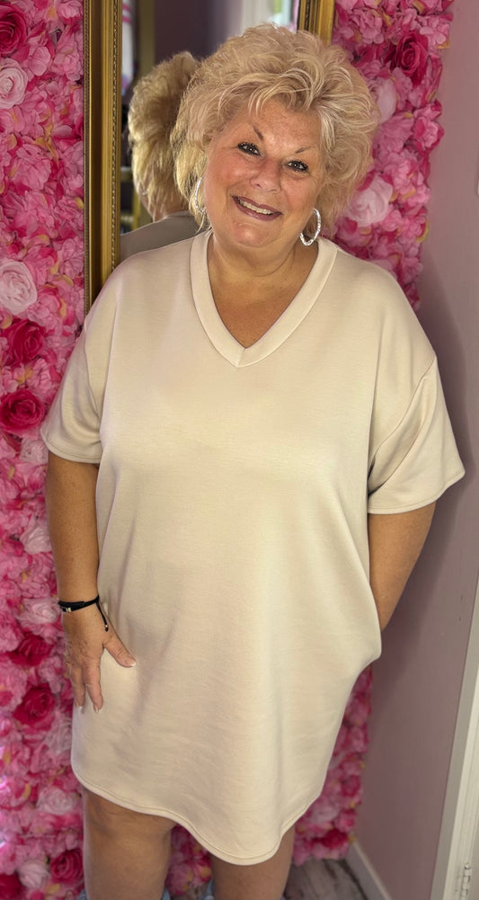 Lang T-shirt/T-shirt Jurk Basic Beige Maat 48 t/m 54