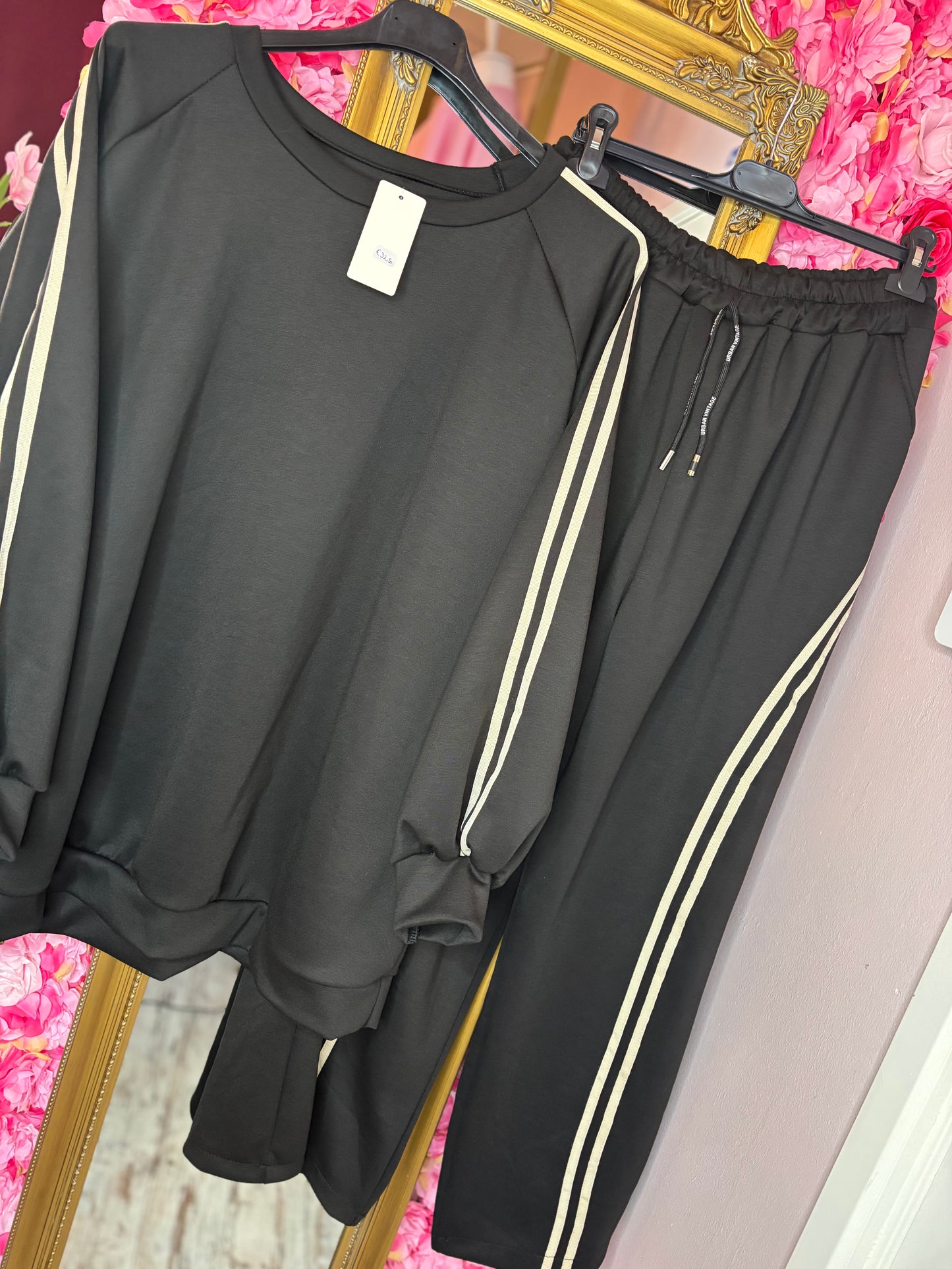 Comfy Set Sporty Chic Zwart Plus Size maat 48 t/m 54