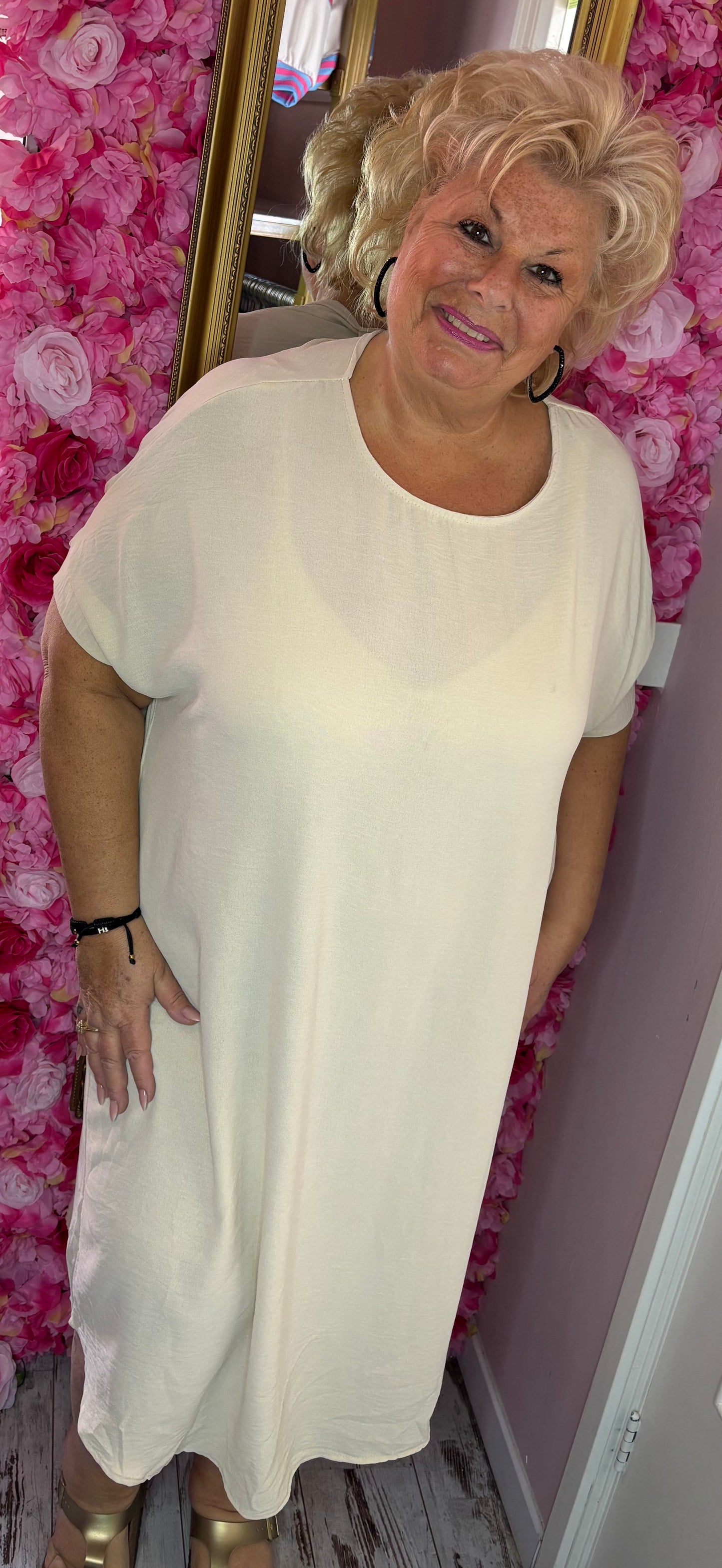 Jurk Classic Beige Plus Size Maat 48 t/m 54