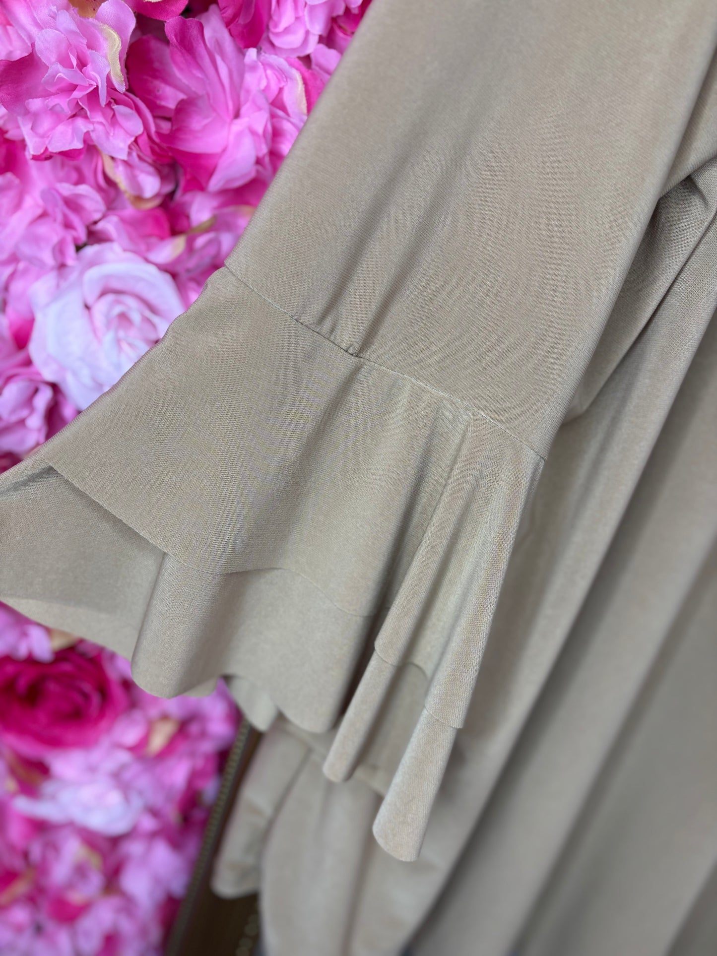 Blouse Now Beige Plus Size maat 46 t/m 52