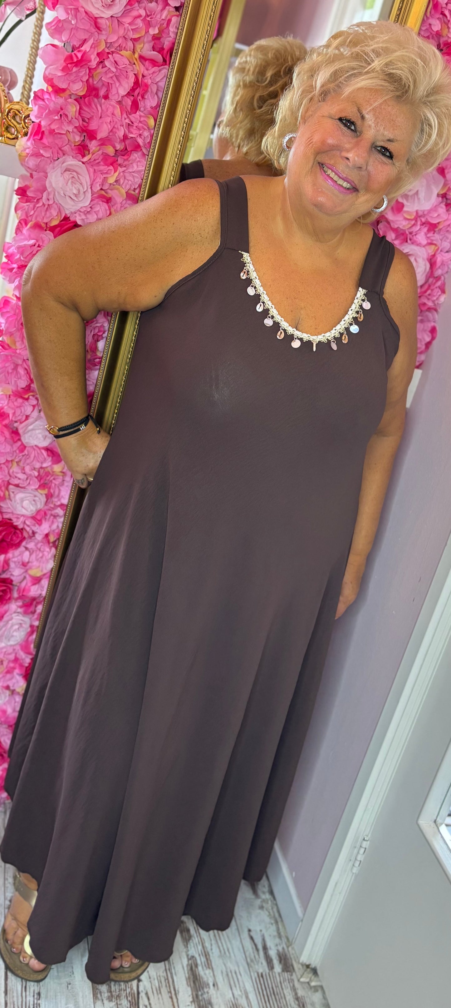 Jurk Beachy Bruin Plus Size Maat 46 t/m 52