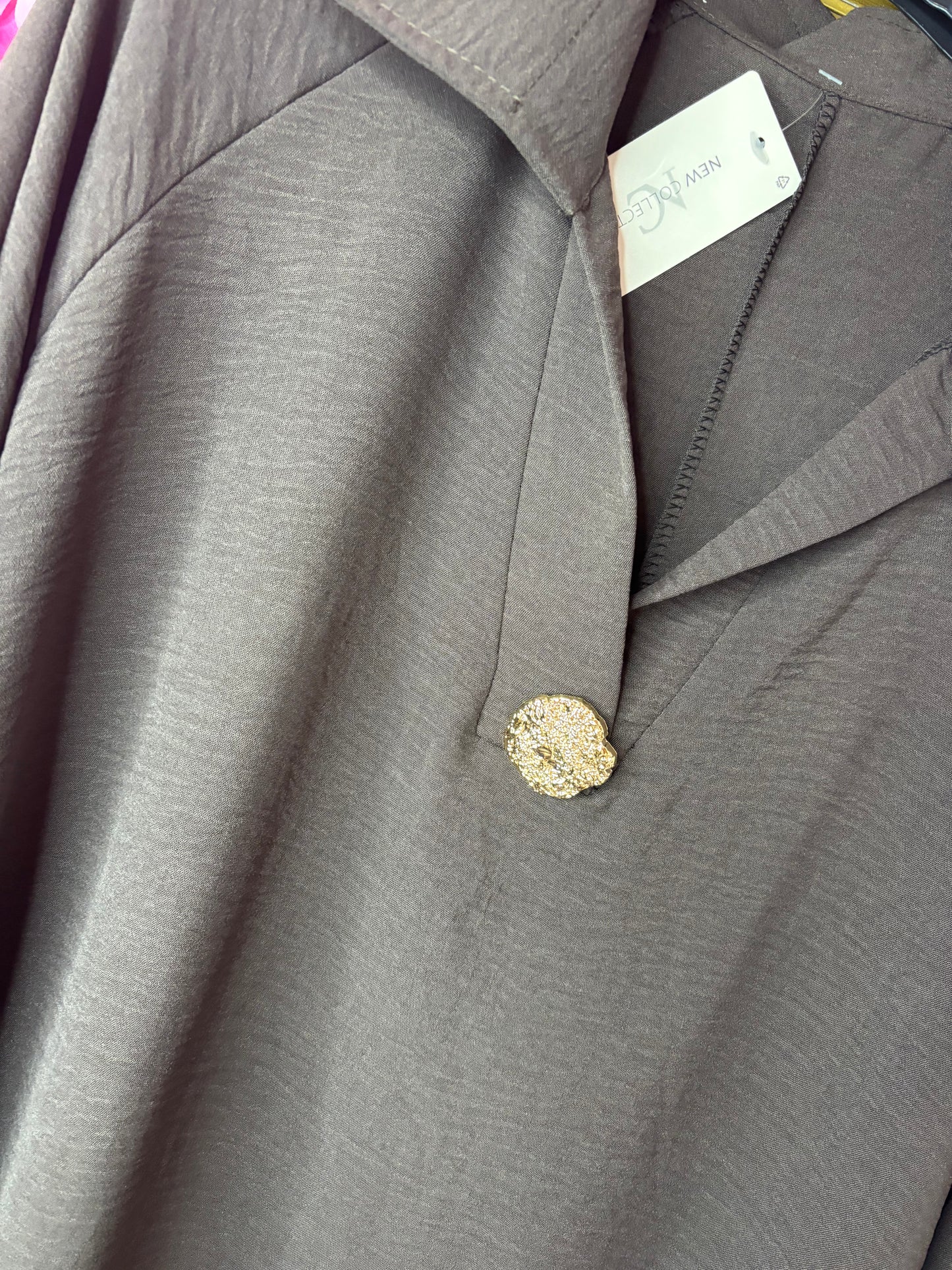 Blouse Golden Button Zwart Plus Size maat 48 t/m 54