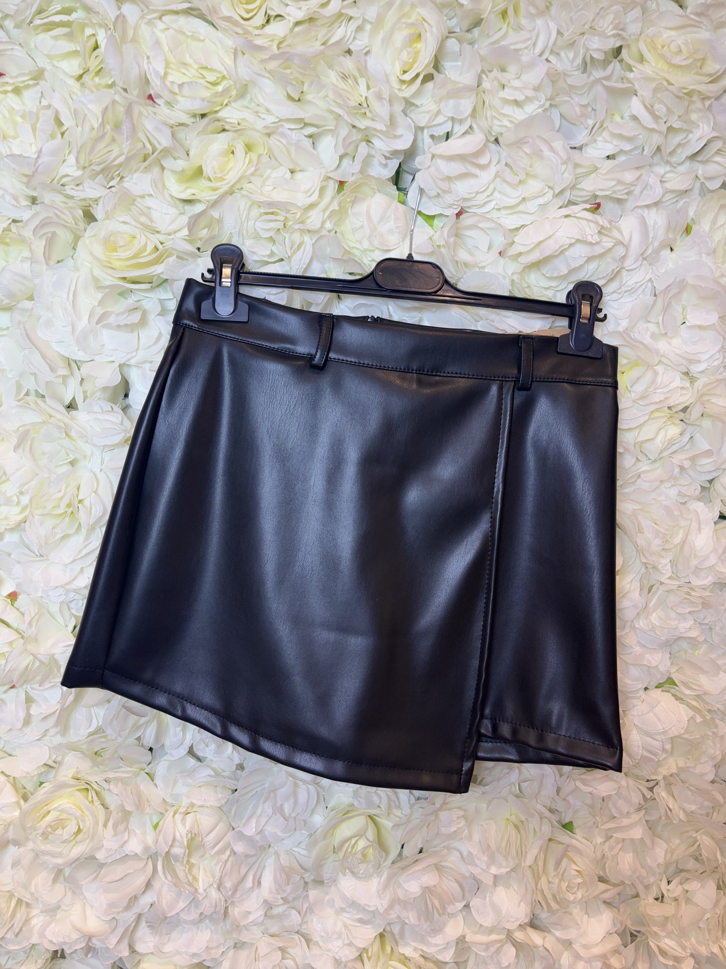 Skort Leather Look