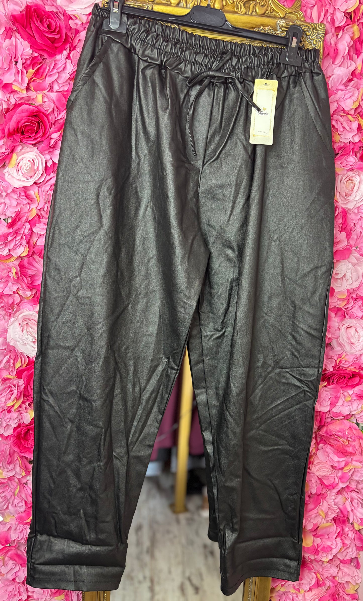 Tregging Leather Look Zwart Plus Size Maat 48 t/m 54