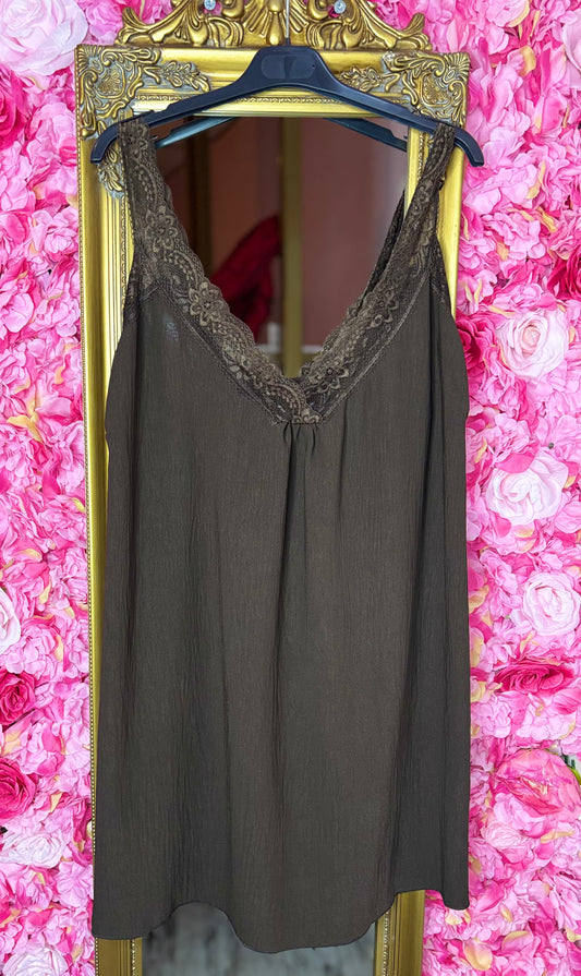 Top Chique Bruin Plus Size Maat 46 t/m 52