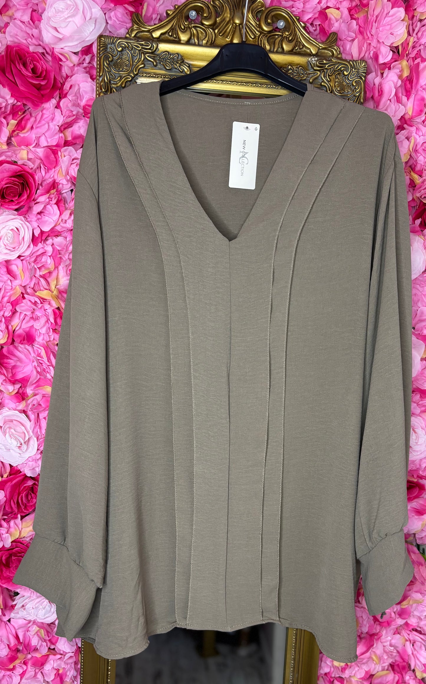 Blouse Eva Taupe Plus Size maat 48 t/m 54