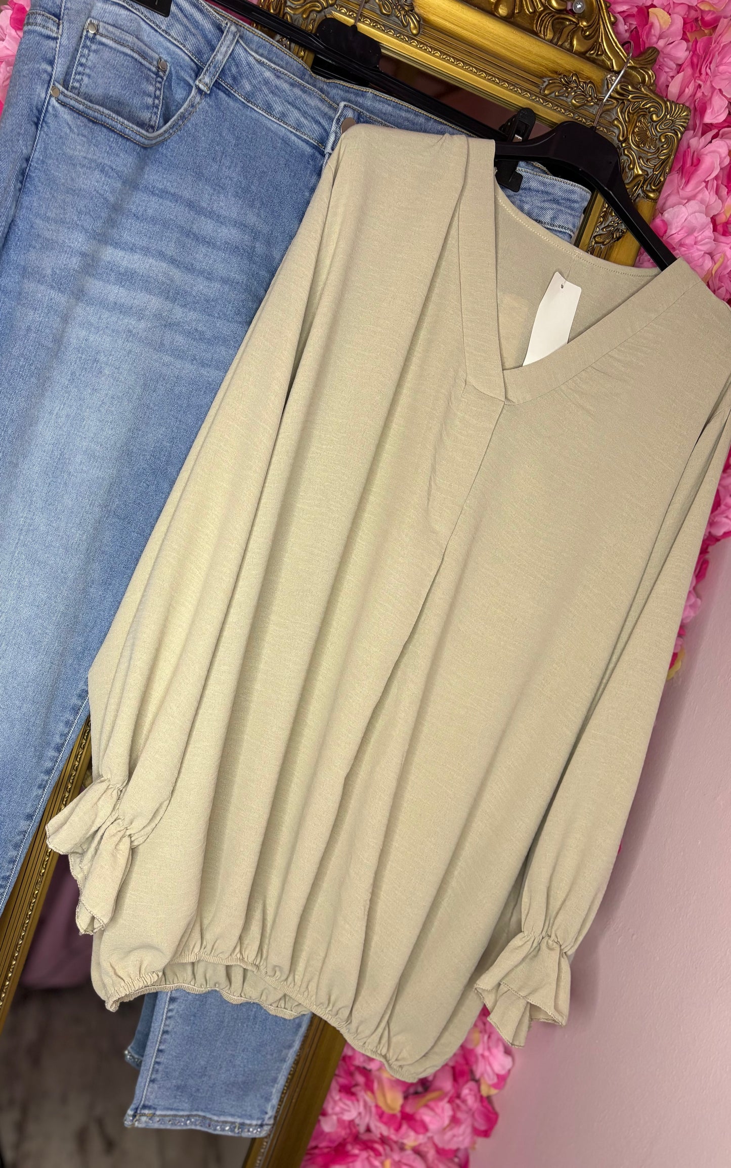 Blouse Baloon Beige Plus Size maat 48 t/m 54