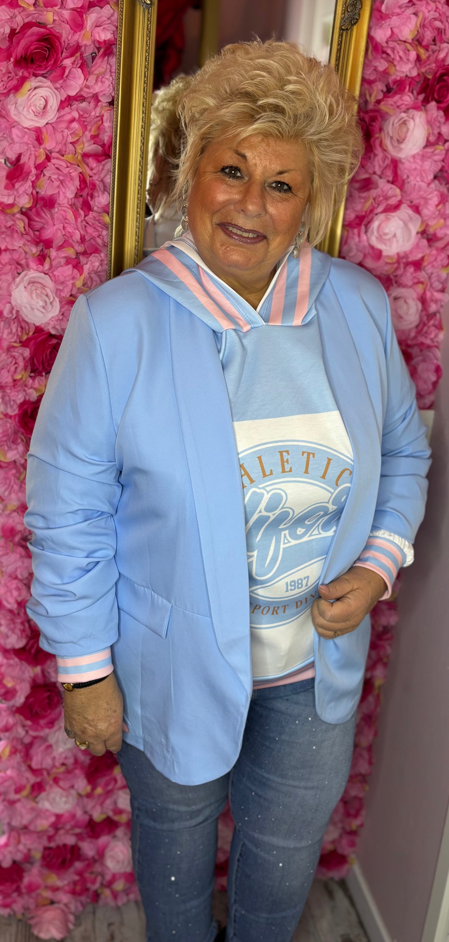 Blazer Basic Licht Blauw Plus Size Maat 44 t/m 50