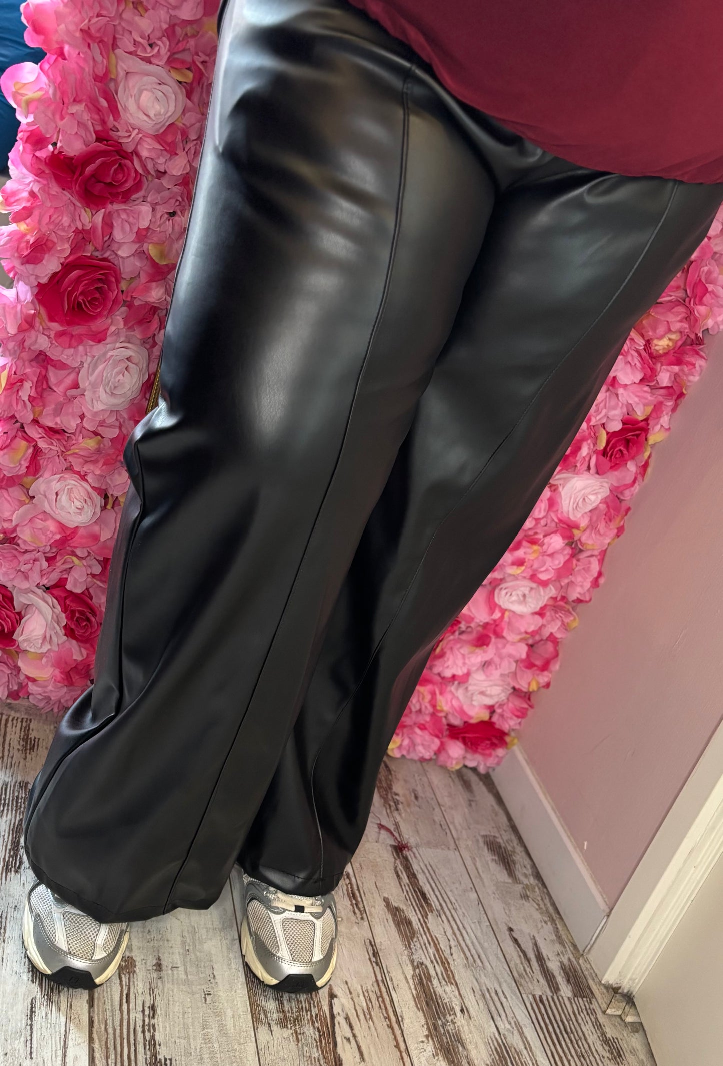 Broek Straight Leather Look Zwart Plus Size Maat 46 t/m 52