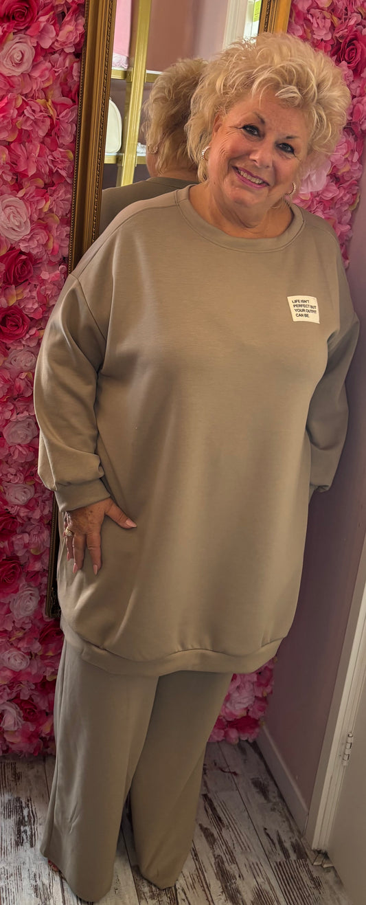 Comfy Set Perfect XXL Taupe Plus Size maat 50 t/m 56-58
