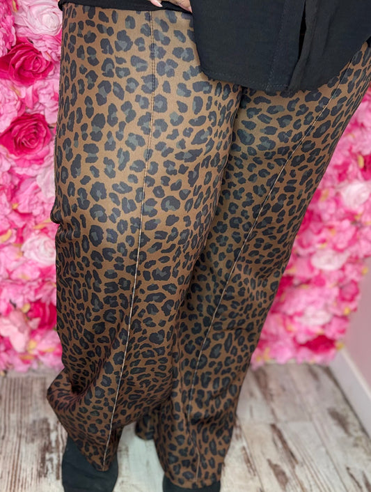 Jogging Panter Bruin Plus Size Maat 44 t/m 52