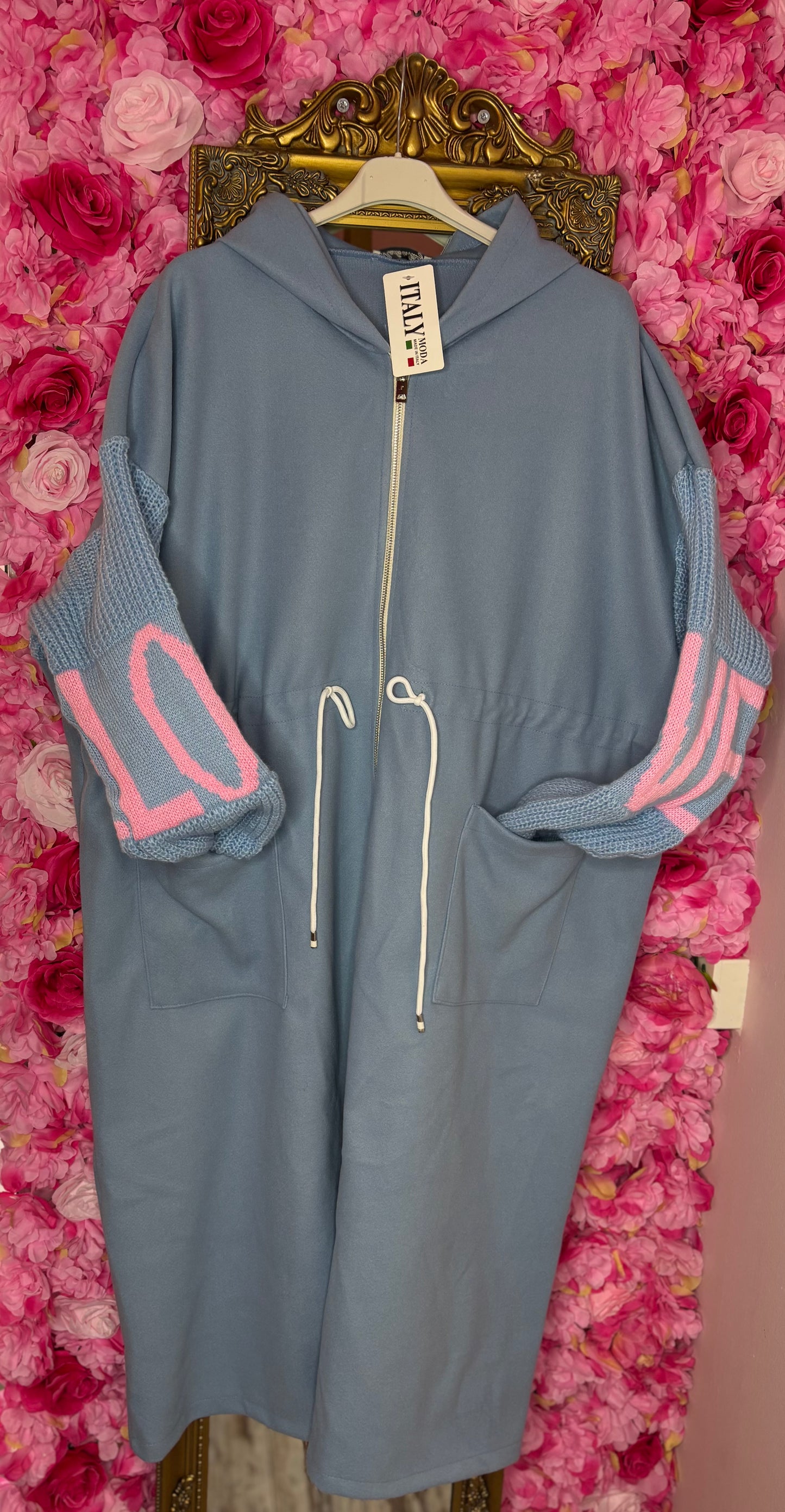 Tussenjas Love Licht Blauw Plus Size Maat 50 t/m 56