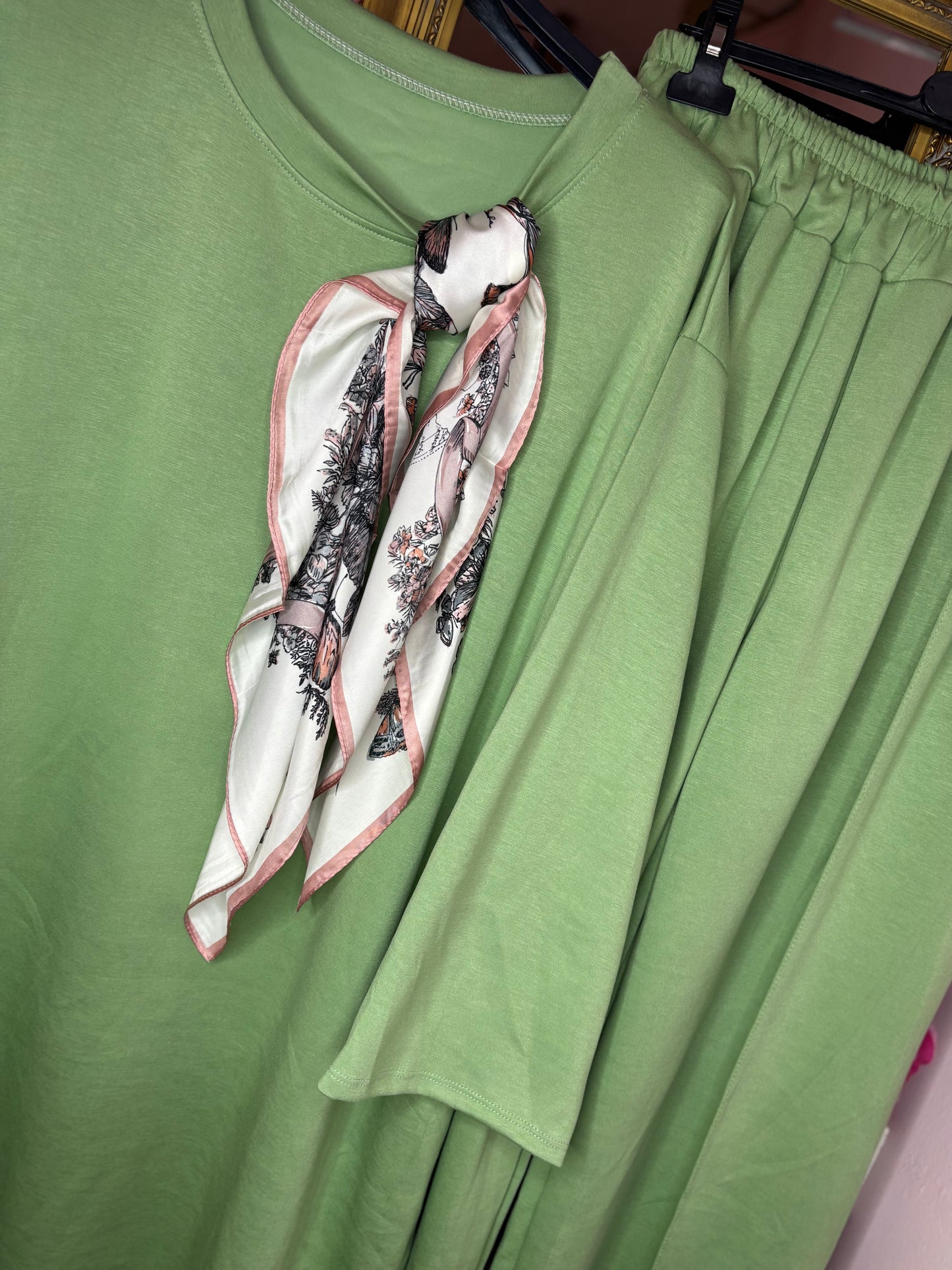 Comfy Set XXL Chique Groen Plus Size maat 52 t/m 60